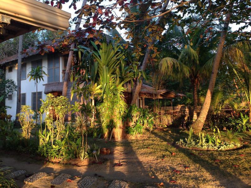 The Bruce Luxury Private Cottage Siquijor Eksteriør bilde